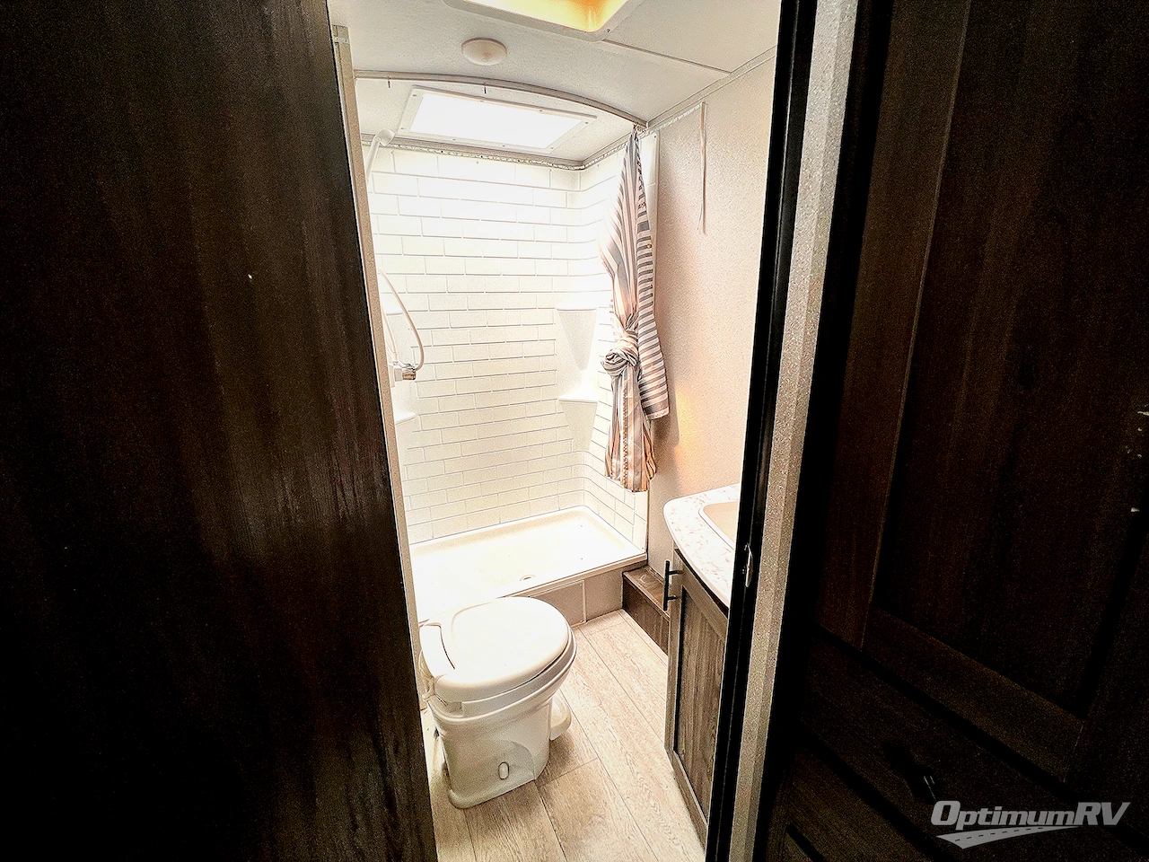 2022 Coachmen Shasta 25RS Photo 14