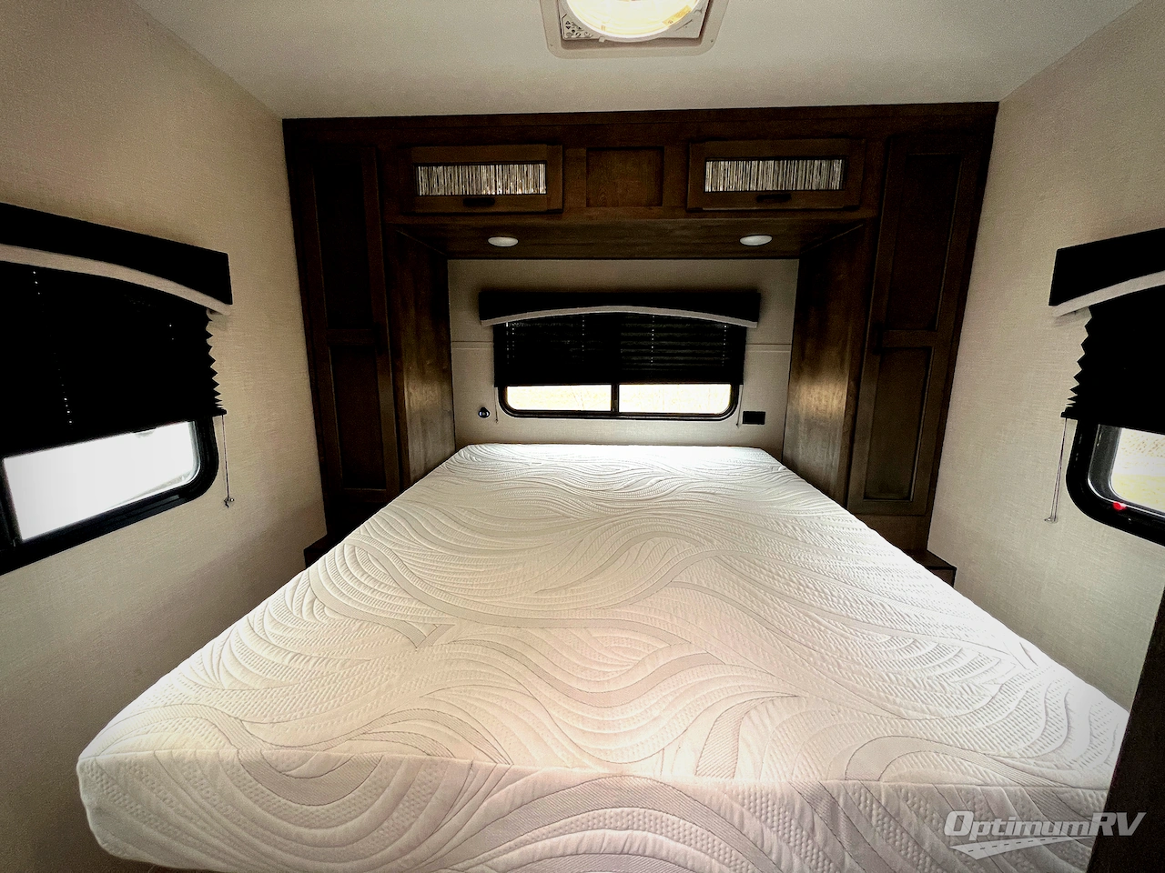 2023 Venture Sonic SN241VFL Photo 17