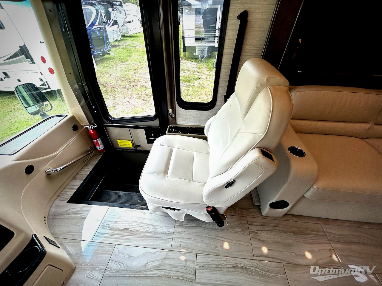 2020 Jayco Embark 39T2 Photo 9