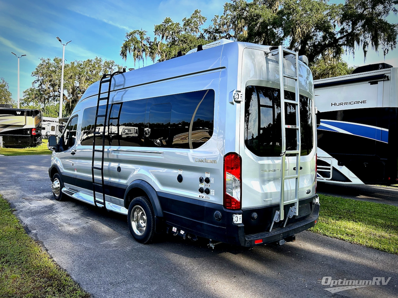 2020 Coachmen Beyond 22C Photo 3