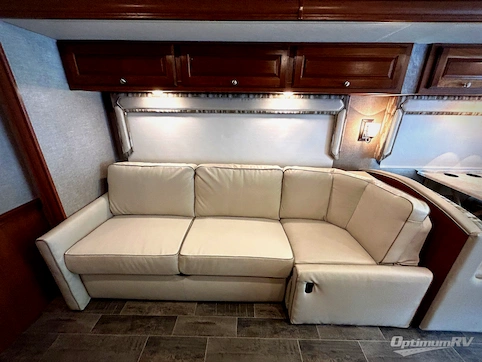 2019 Winnebago Sunstar LX 35F RV Photo 3