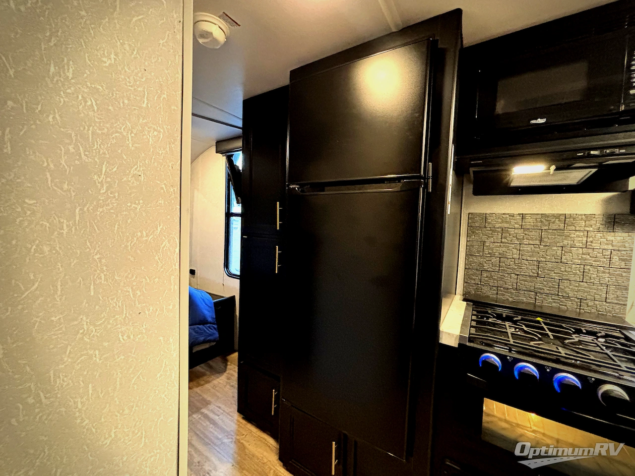 2021 Forest River Cherokee Cascade 19RR Photo 8