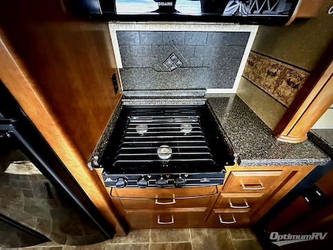 2014 Thor Challenger 37GT RV Photo 3