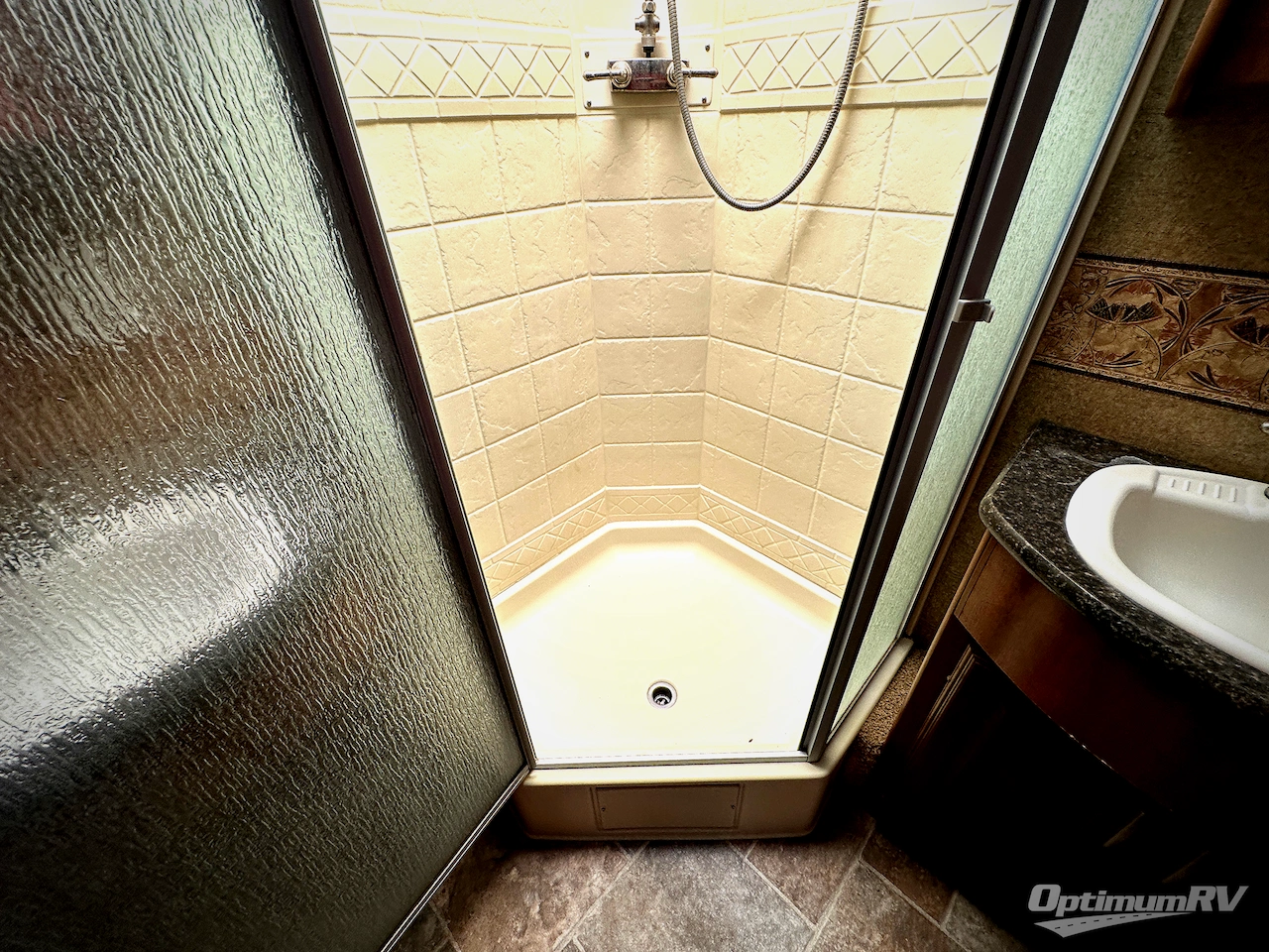 2014 Thor Challenger 37GT Photo 18