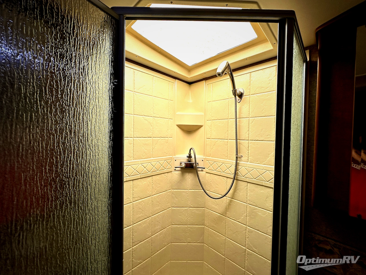 2014 Thor Challenger 37GT Photo 19