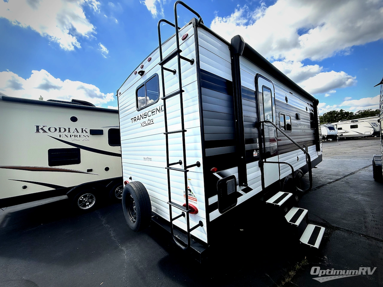 2022 Grand Design Transcend Xplor 221RB Photo 2