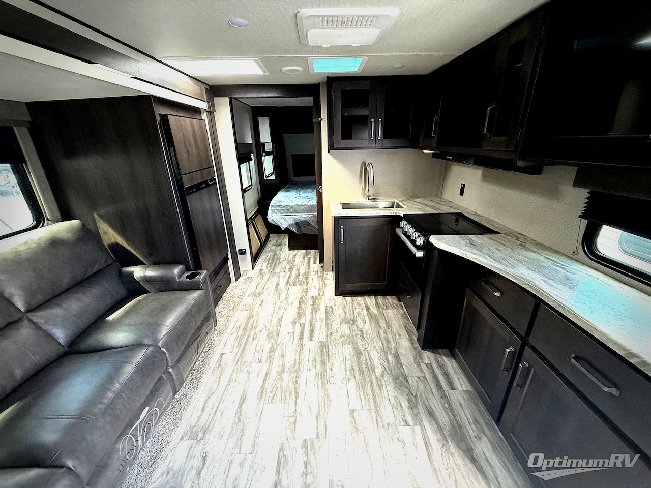 2022 Grand Design Transcend Xplor 221RB Photo 3