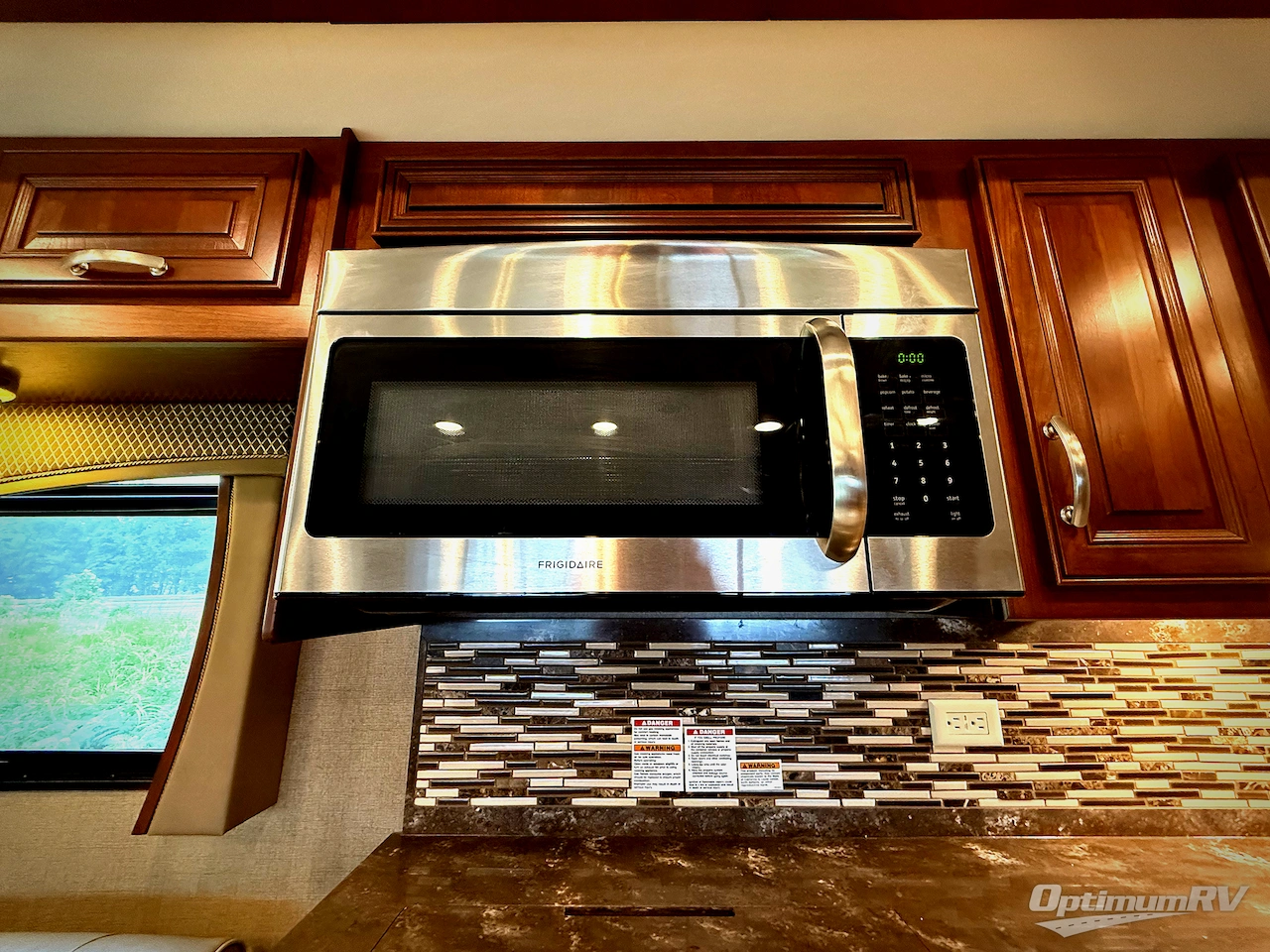 2017 Forest River Berkshire XL 40BH Photo 11