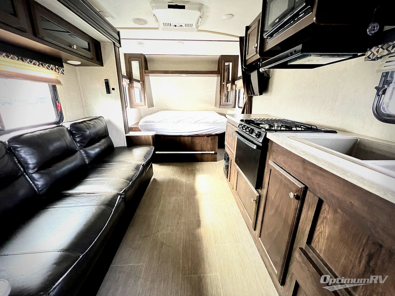 2019 Starcraft Launch Outfitter 21FBS Photo 4