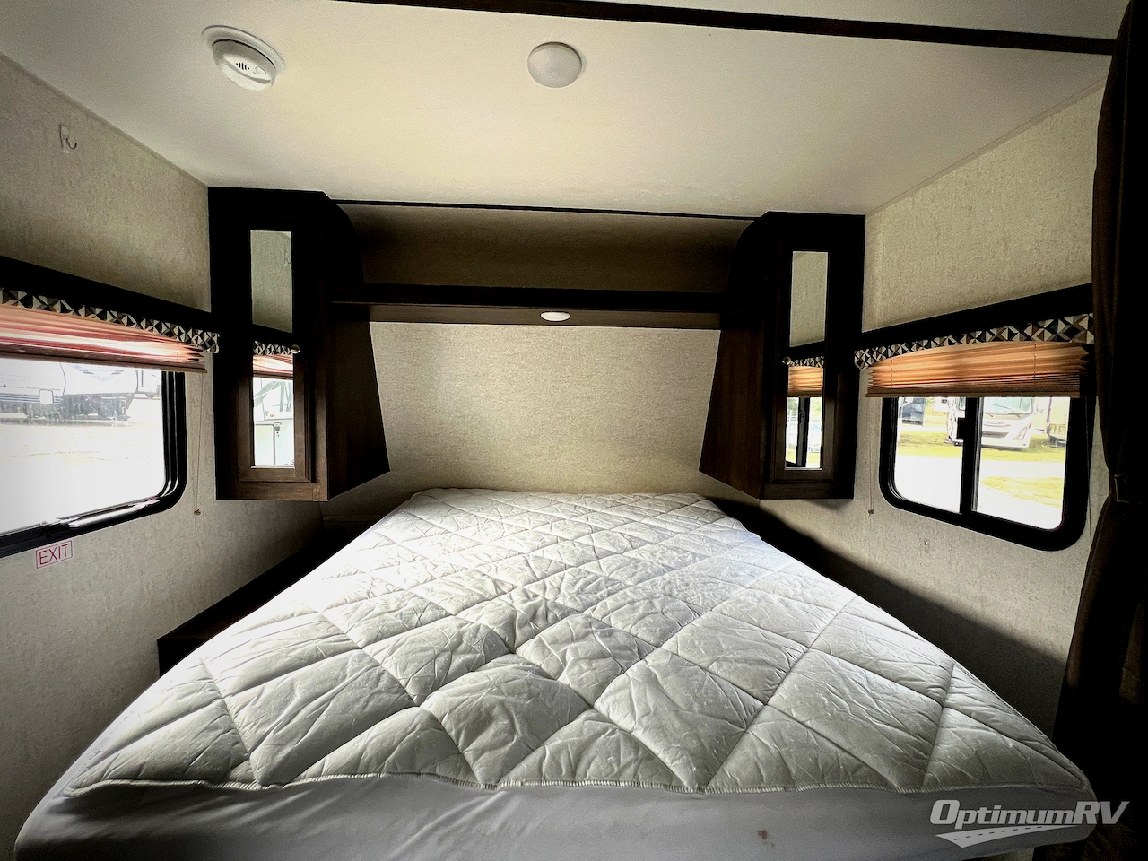 2019 Starcraft Launch Outfitter 21FBS Photo 6