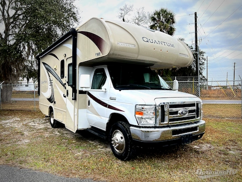 Used 2017 Thor Motor Coach Quantum GR22 Featured Photo