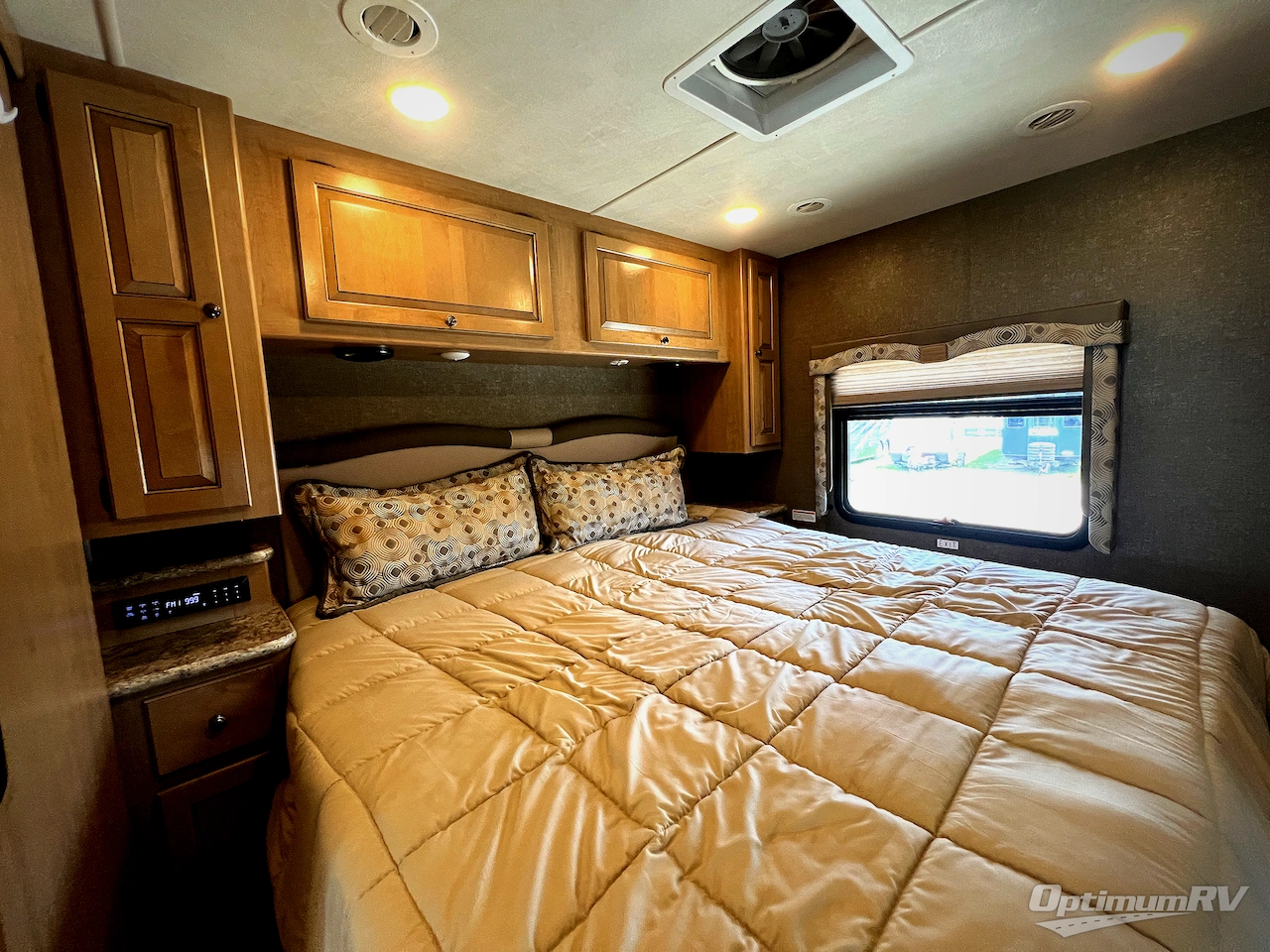 2018 Thor Windsport 29M Photo 20