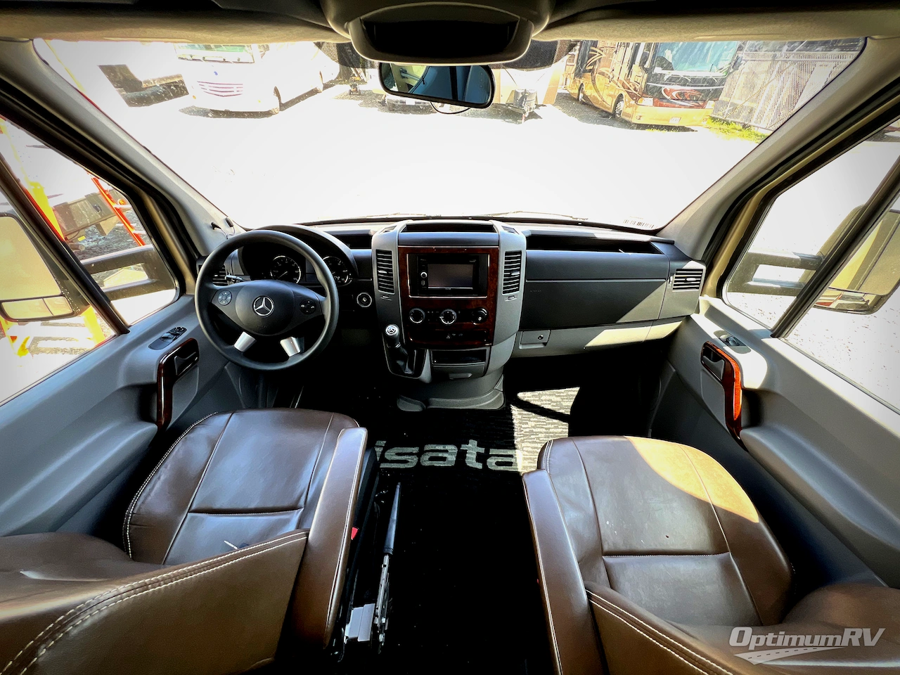 2017 Dynamax isata 3 24FW Photo 5