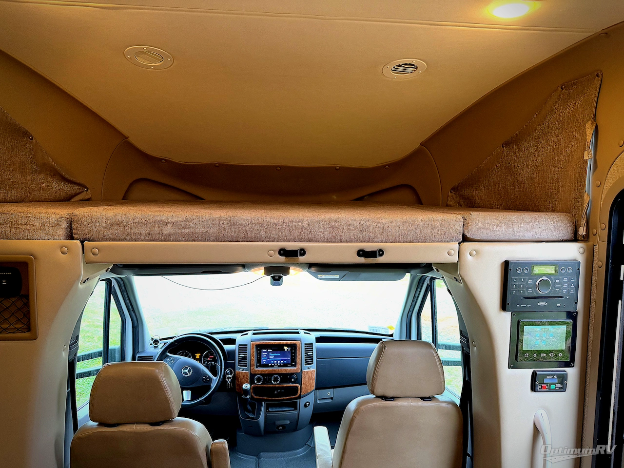 2018 Thor Citation Sprinter 24SR Photo 4