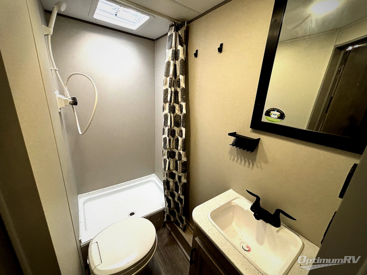 2026 Coachmen Catalina Summit Series 7 184BHSX Photo 13