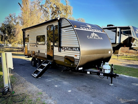 New 2026 Coachmen Catalina Summit Series 7 194RBS Featured Photo
