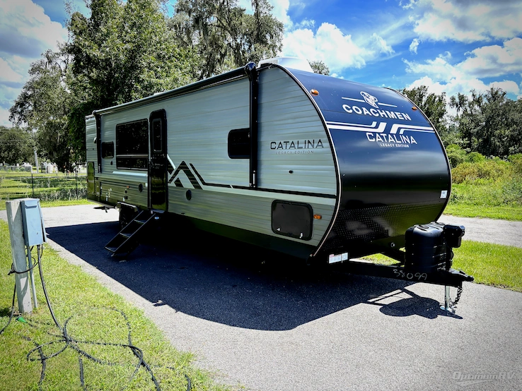 2027 Coachmen Catalina Legacy Edition 283RKS RV Photo 1