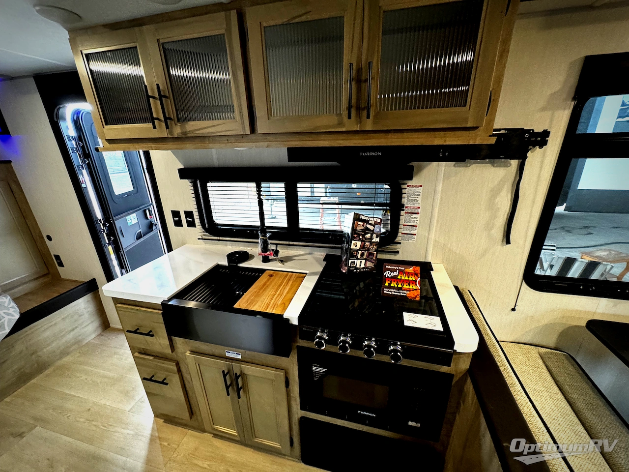 2026 Forest River Cherokee Grey Wolf Black label 19SMBL Photo 9