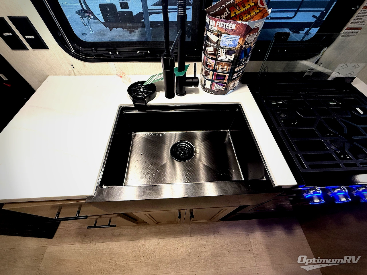 2026 Forest River Cherokee Wolf Pup Black Label 19SMBL Photo 5