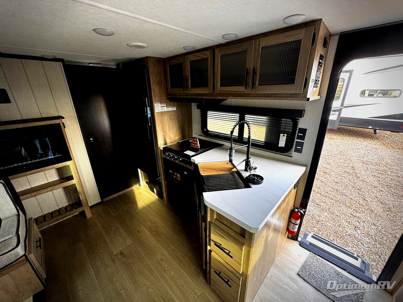 2026 Forest River Cherokee Grey Wolf Black label 23MKBL Photo 7