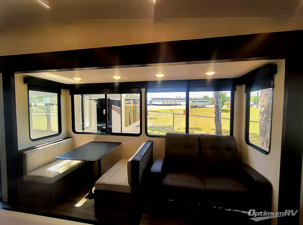 2025 Forest River Cherokee Arctic Wolf Suite 3650SUITE Photo 7