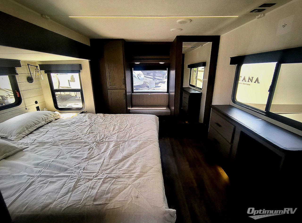 2025 Forest River Cherokee Arctic Wolf Suite 3650SUITE Photo 19