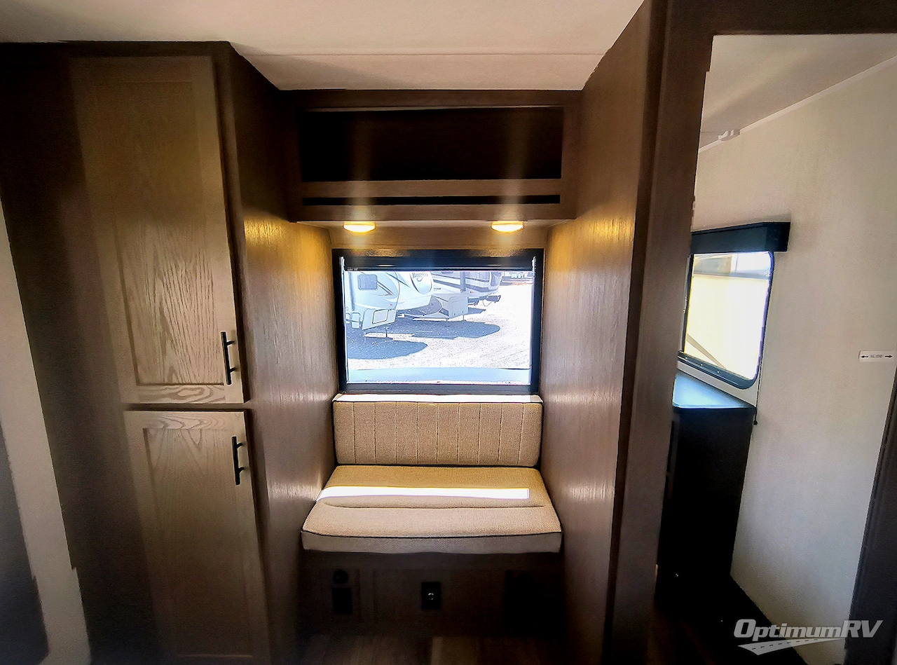 2025 Forest River Cherokee Arctic Wolf Suite 3650SUITE Photo 22
