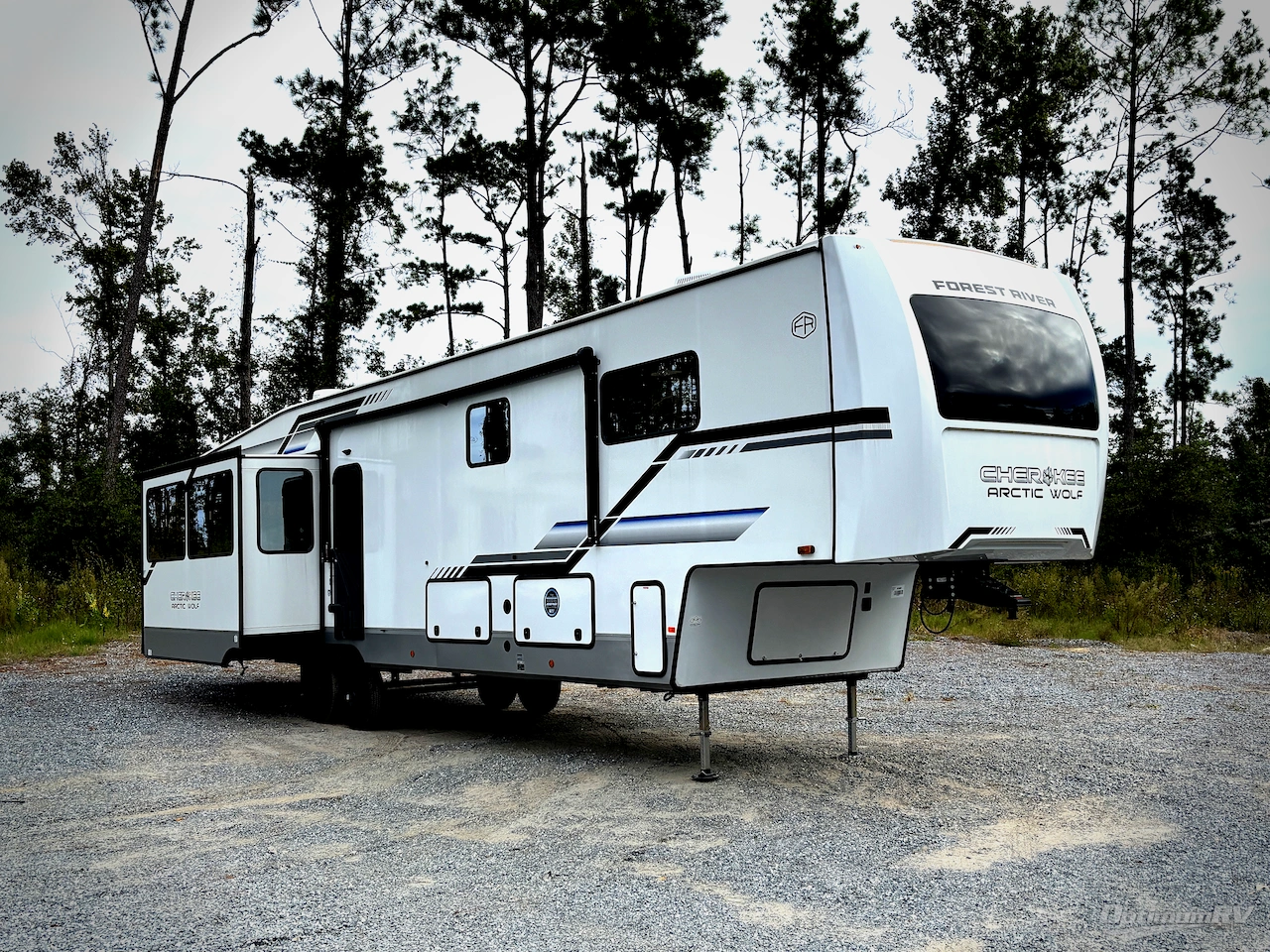2025 Forest River Cherokee Arctic Wolf Suite 3650SUITE Photo 1