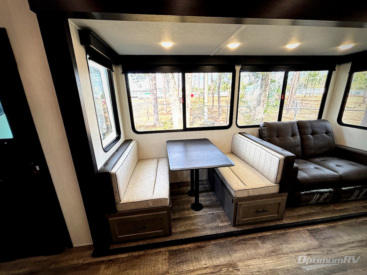 2025 Forest River Cherokee Arctic Wolf Suite 3650SUITE Photo 5