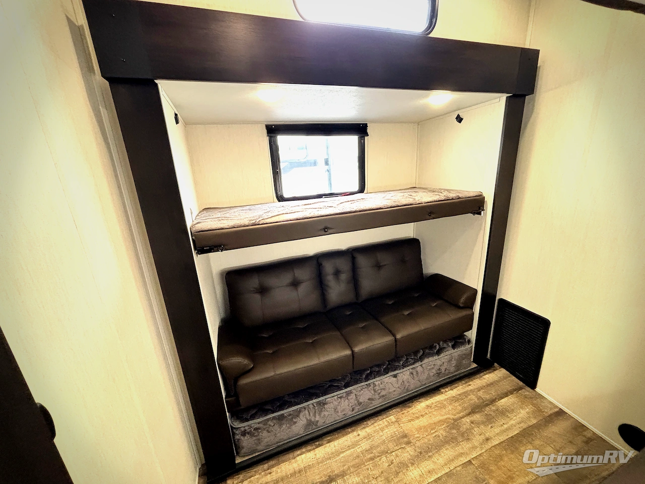 2025 Forest River Cherokee Arctic Wolf Suite 3650SUITE Photo 10