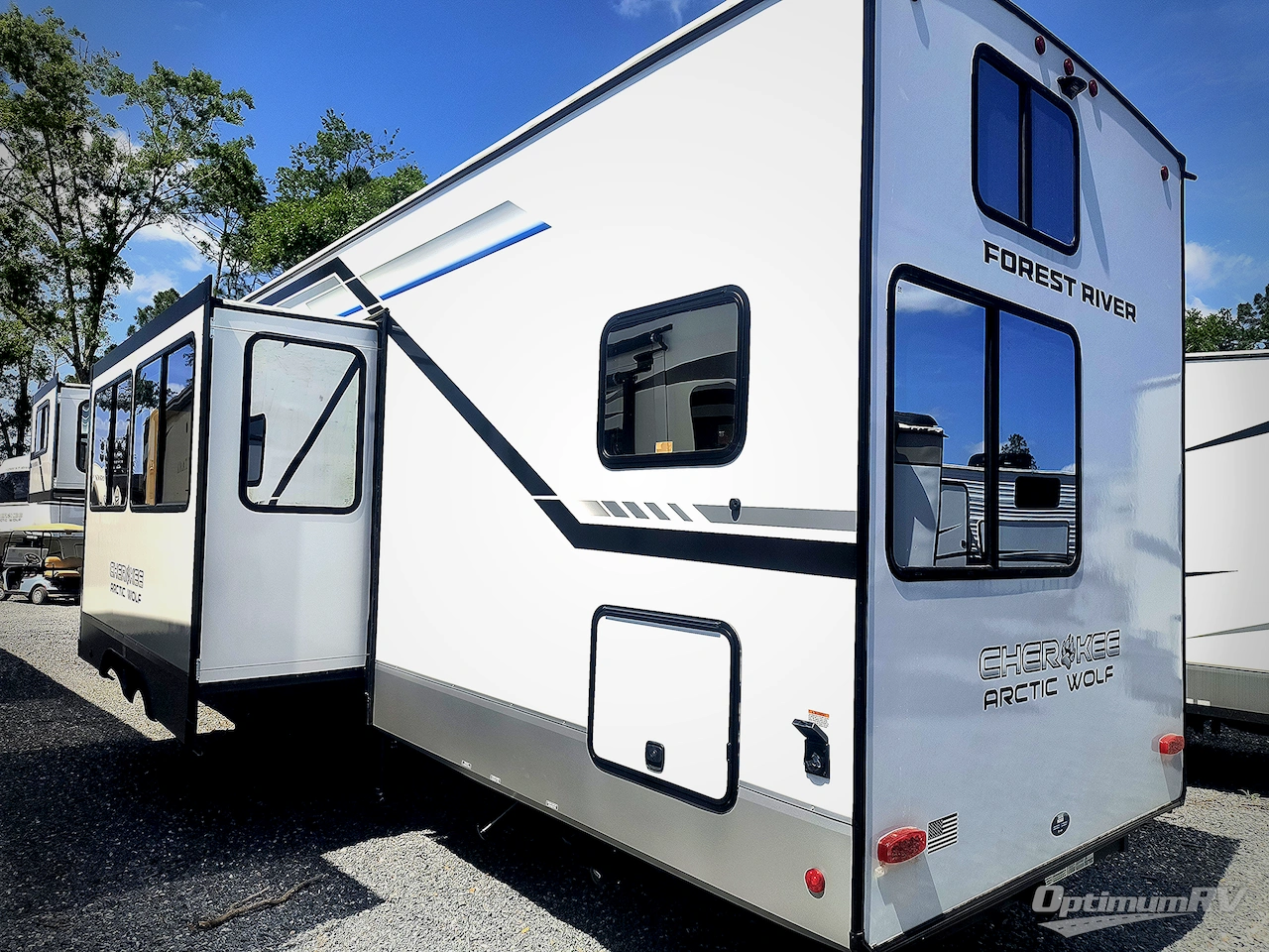 2025 Forest River Cherokee Arctic Wolf Suite 3750SUITE Photo 3