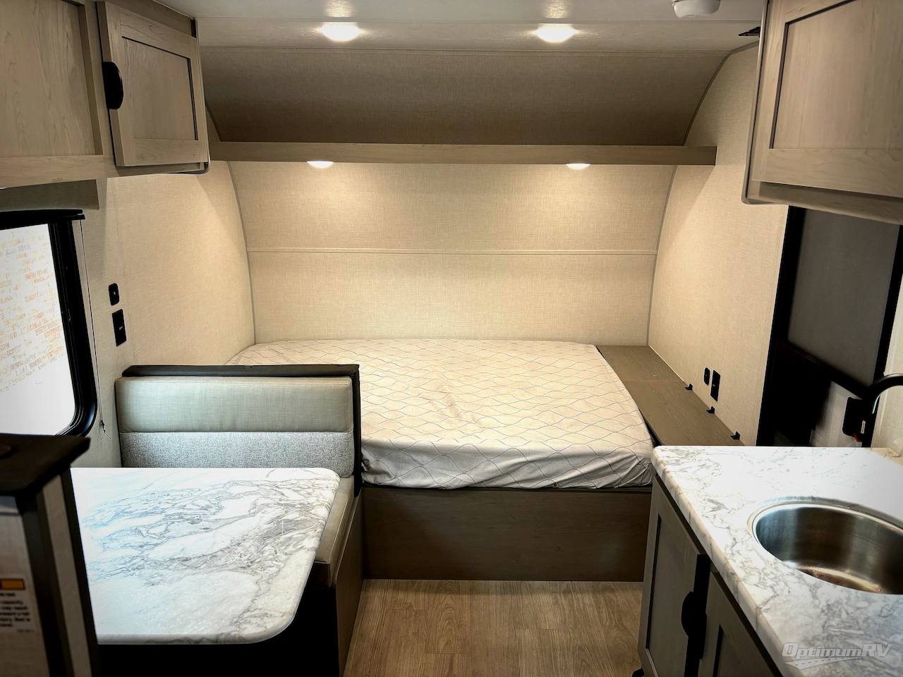 2026 Coachmen Clipper Cadet 17CBH Photo 6