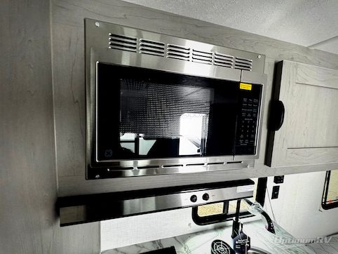 2026 Coachmen Clipper 4K Series 18BH RV Photo 4