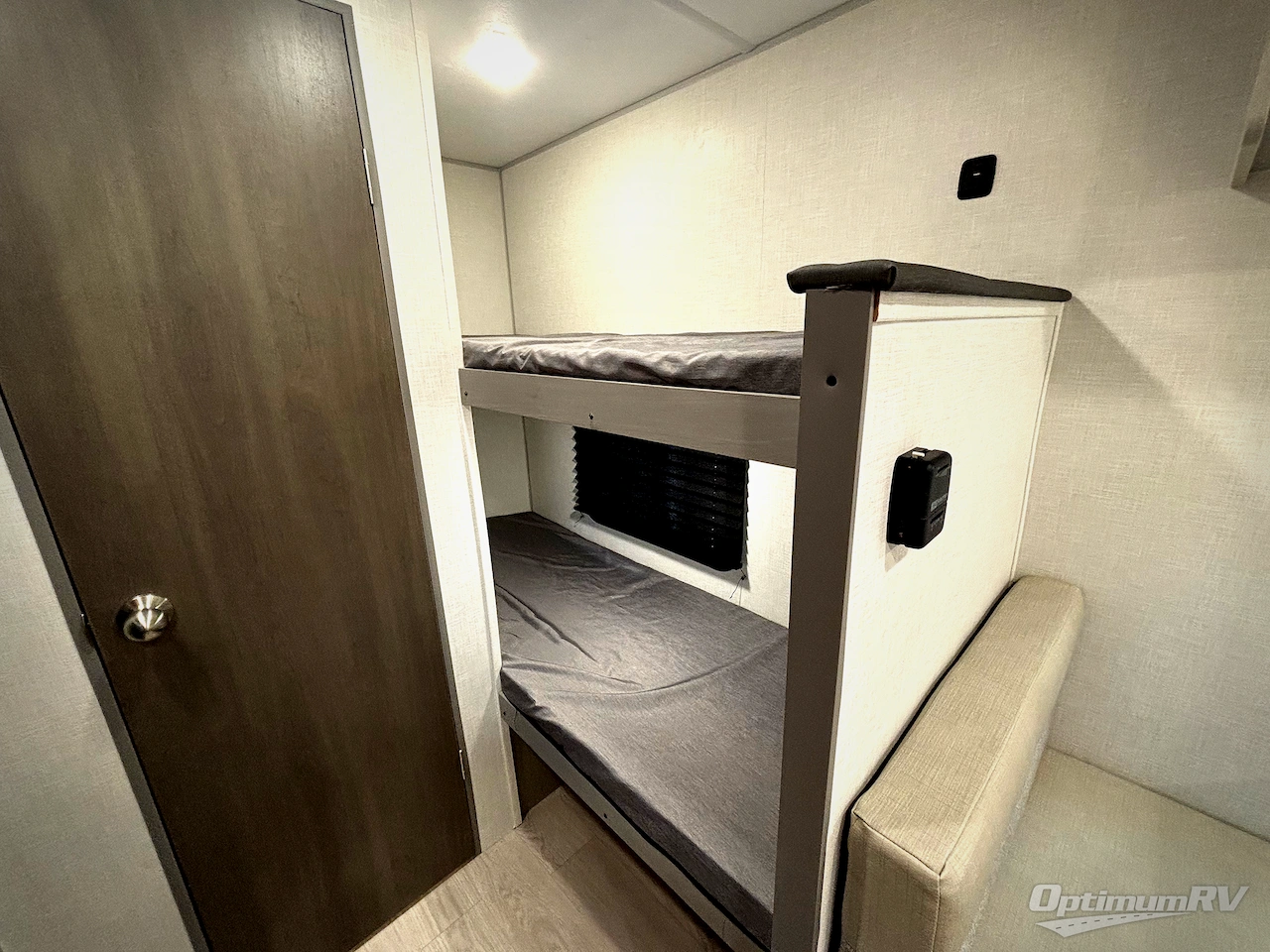 2026 Coachmen Clipper 3K Series 17BHX Photo 8