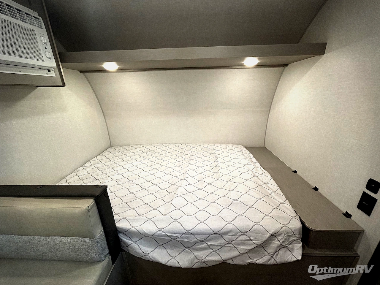 2026 Coachmen Clipper 3K Series 17BHX Photo 9