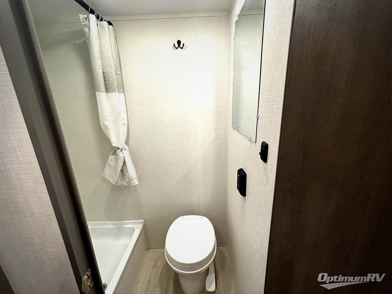 2026 Coachmen Clipper 3K Series 17BHX Photo 10