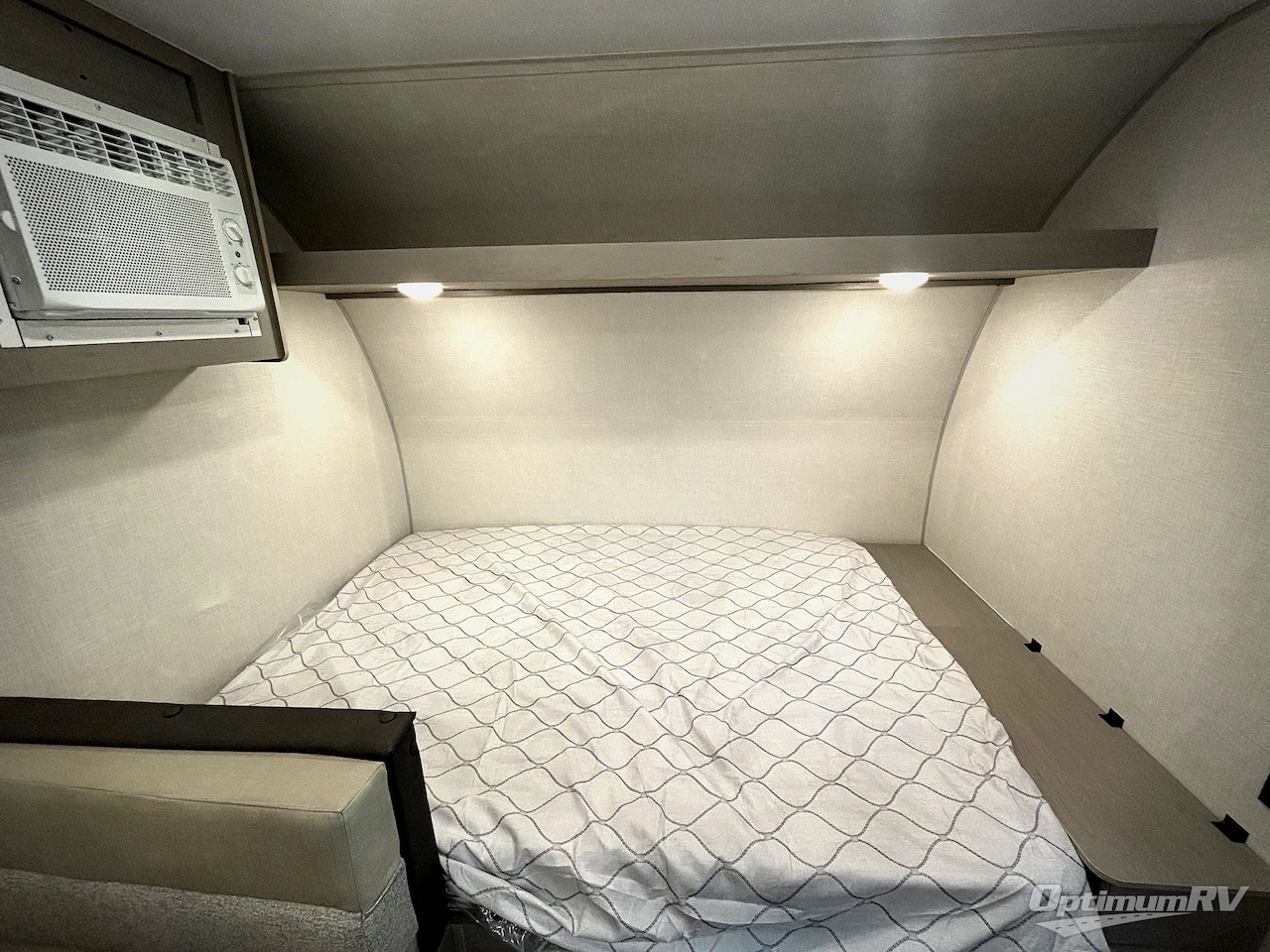 2026 Coachmen Clipper 3K Series 17BHX Photo 9