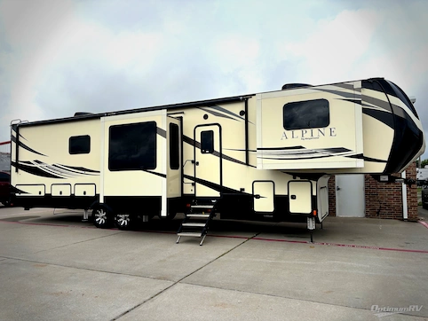 Used 2019 Keystone alpine 3701FL Featured Photo