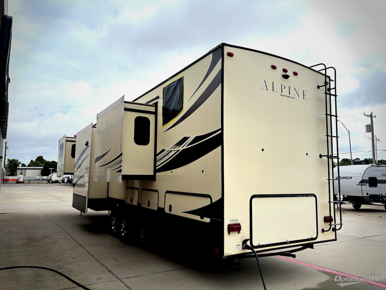 2019 Keystone alpine 3701FL Photo 3