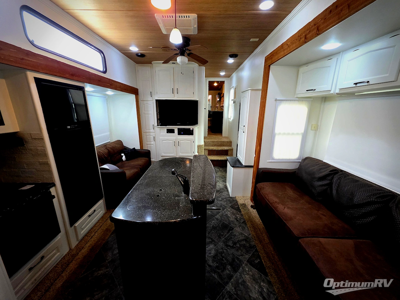 2013 Keystone Raptor 395LEV Photo 4