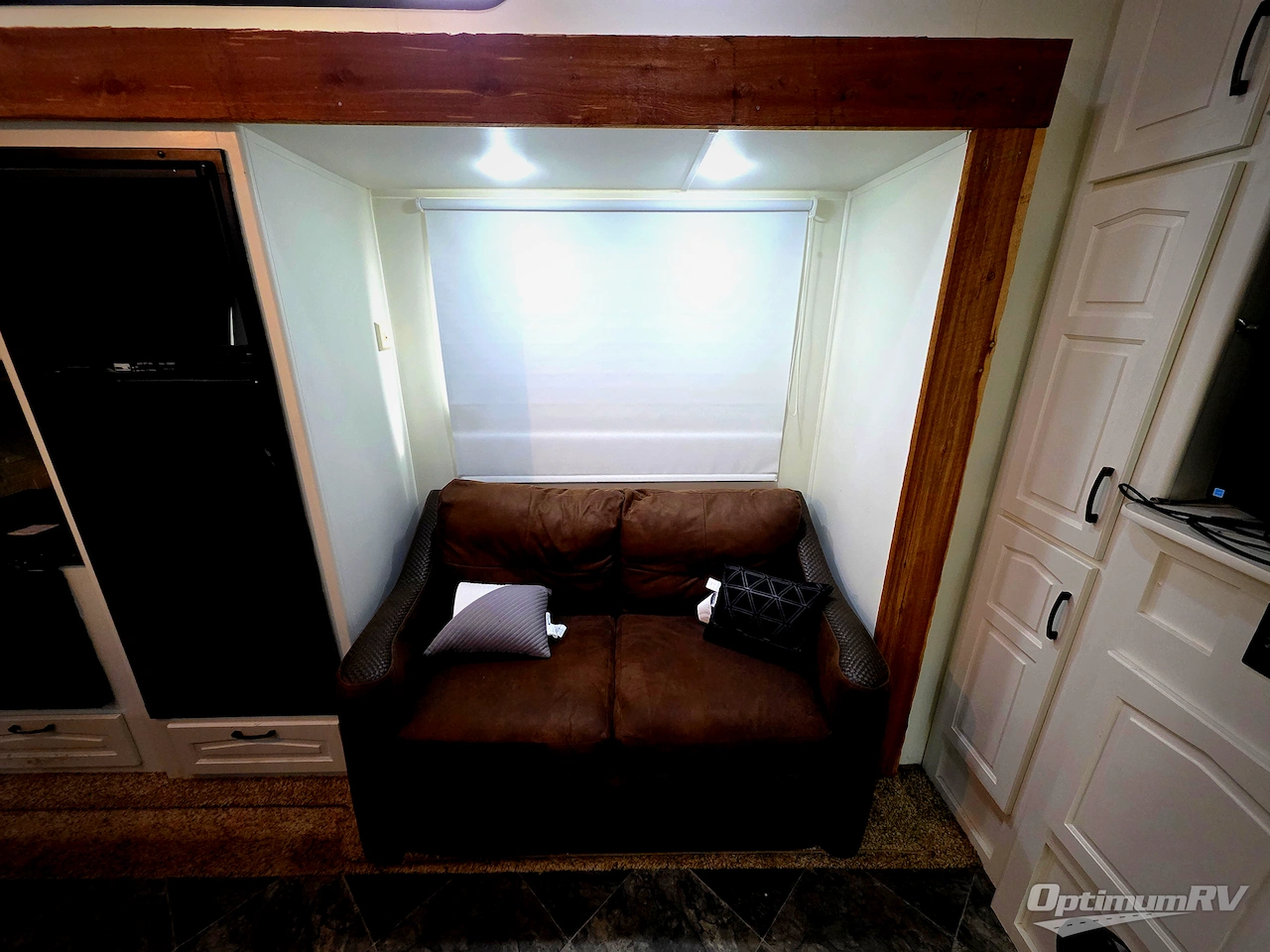 2013 Keystone Raptor 395LEV Photo 6