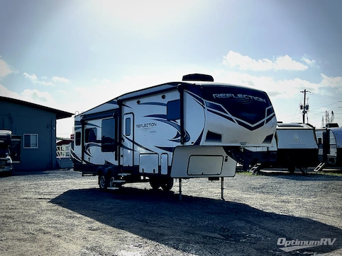 Used 2021 Grand Design Reflection 303RLS Featured Photo