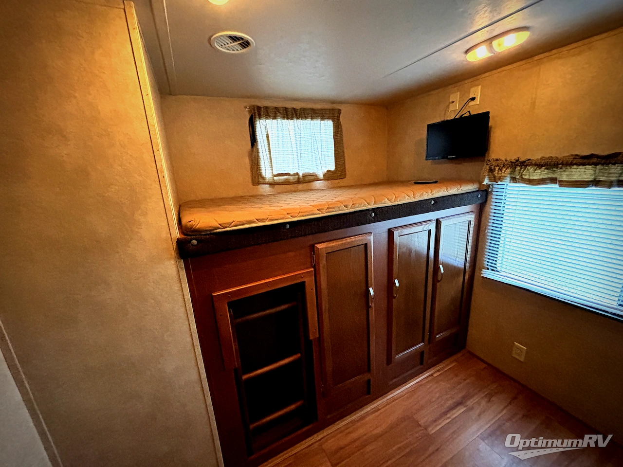 2024 Forest River Wildwood 27RKX Photo 12