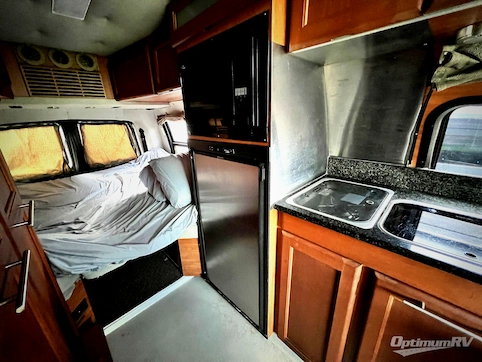 2015 Roadtrek Popular 210-Popular RV Photo 4