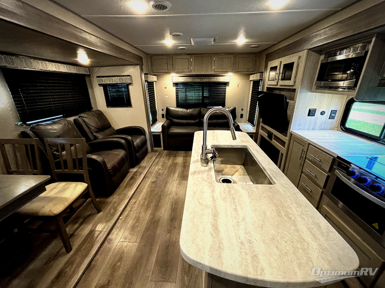 2023 Coachmen Catalina Legacy 313RLTS Photo 4