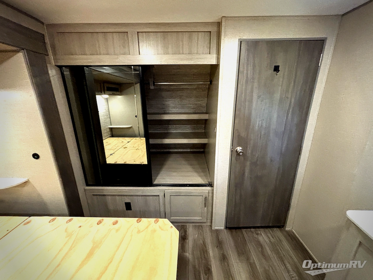 2023 Coachmen Catalina Legacy 313RLTS Photo 10