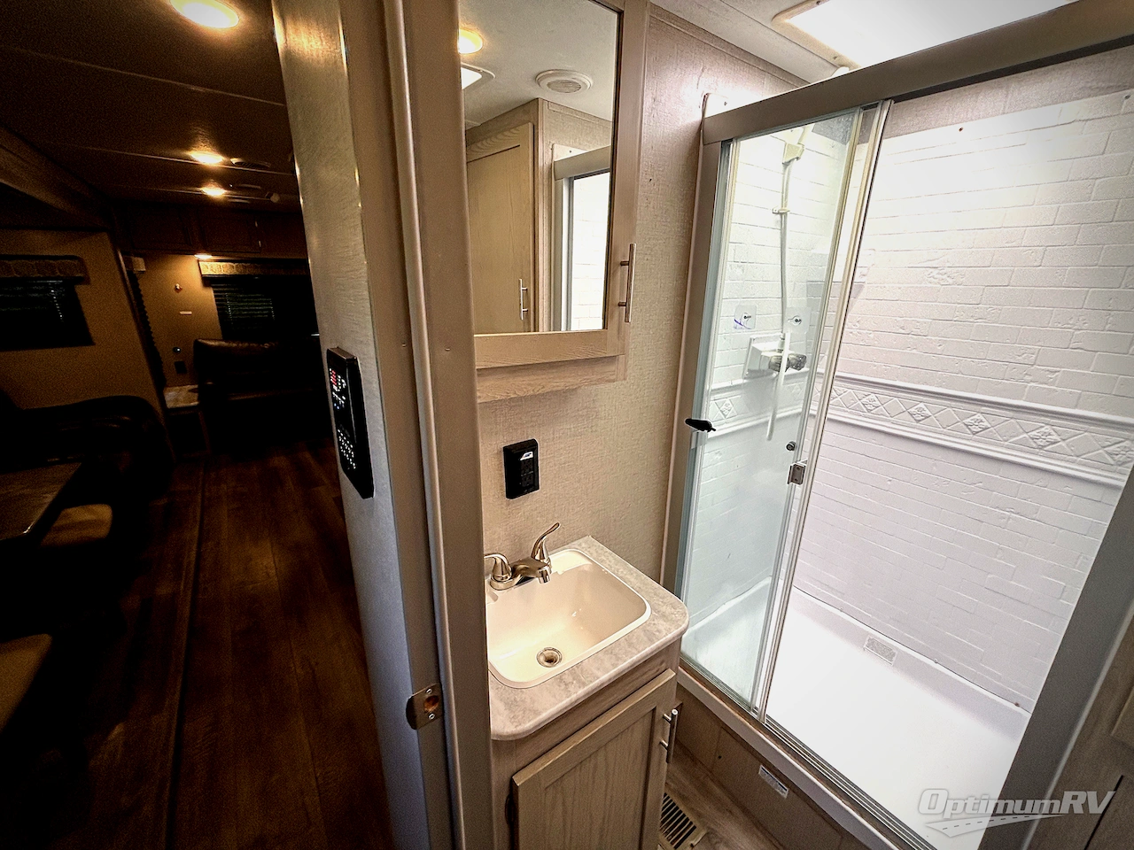 2023 Coachmen Catalina Legacy 313RLTS Photo 14