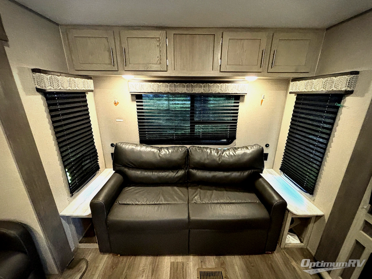 2023 Coachmen Catalina Legacy 313RLTS Photo 19