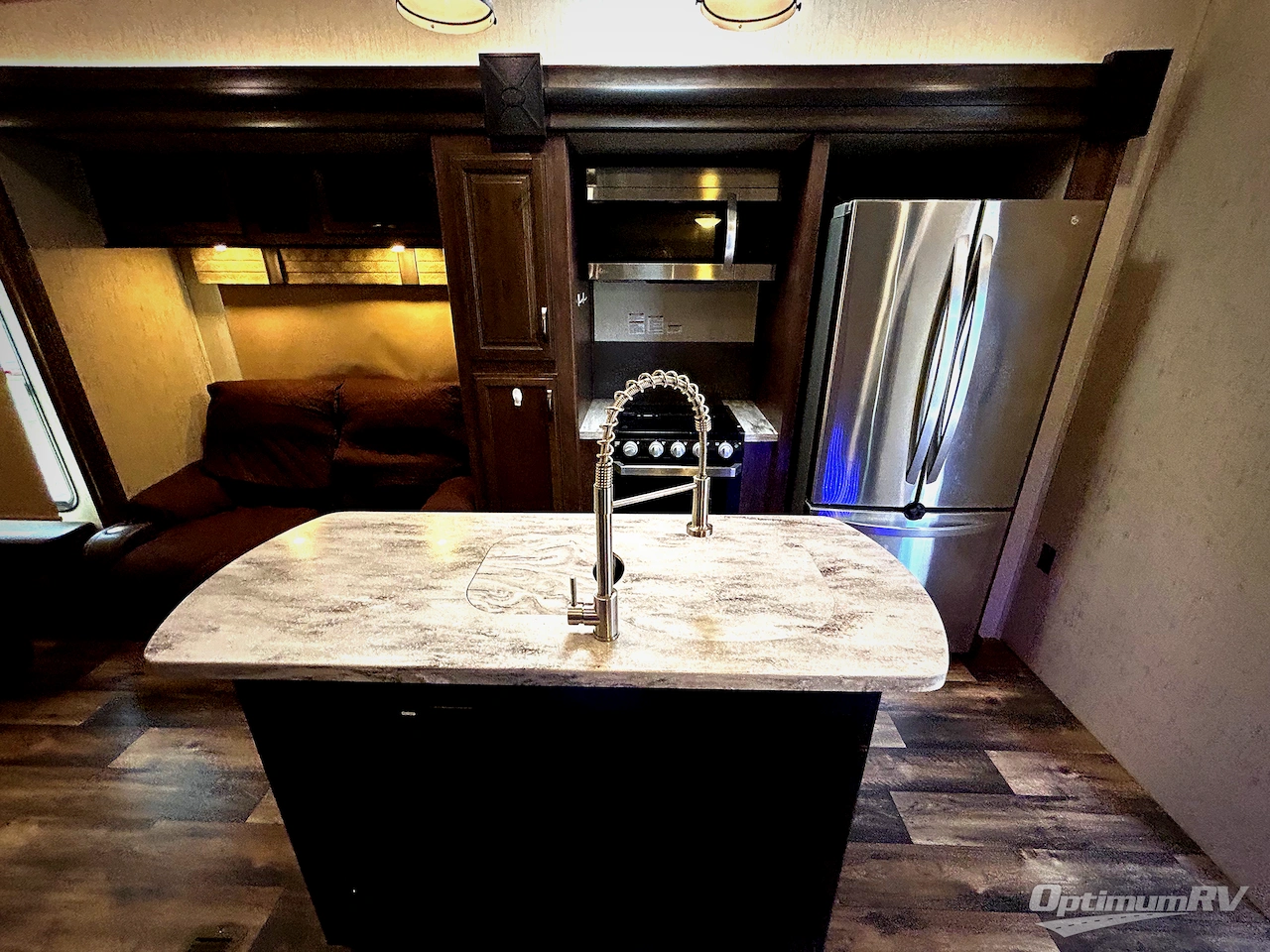 2019 Forest River Sandpiper 372LOK Photo 6