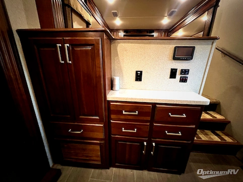2018 Keystone alpine 3700FL RV Photo 2